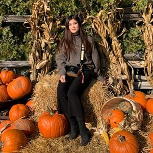 Meet your Posher, Wendy